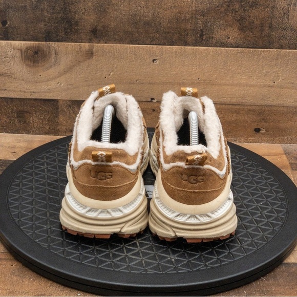 UGG Spill Seam Chestnut Sneakers Men’s Size 9 - Picture 7 of 9